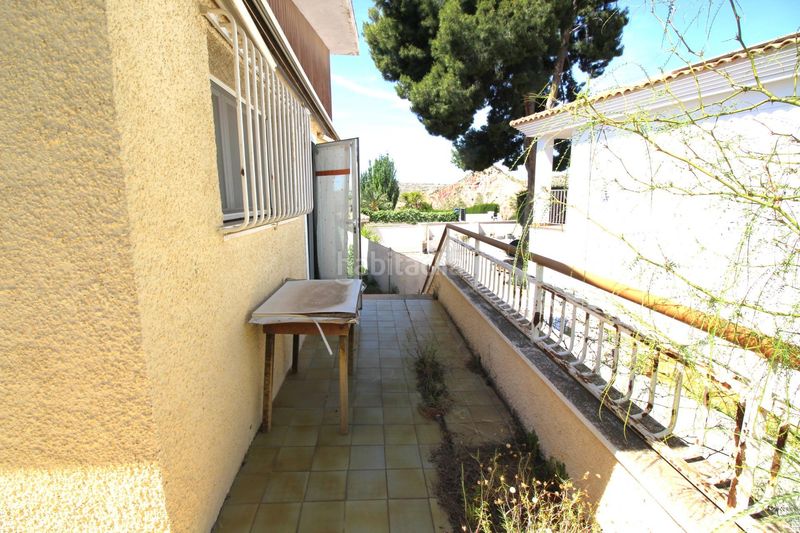 Foto dbb93a67-19f4-481e-9902-de20ad1602c0. Xalet a Petrer