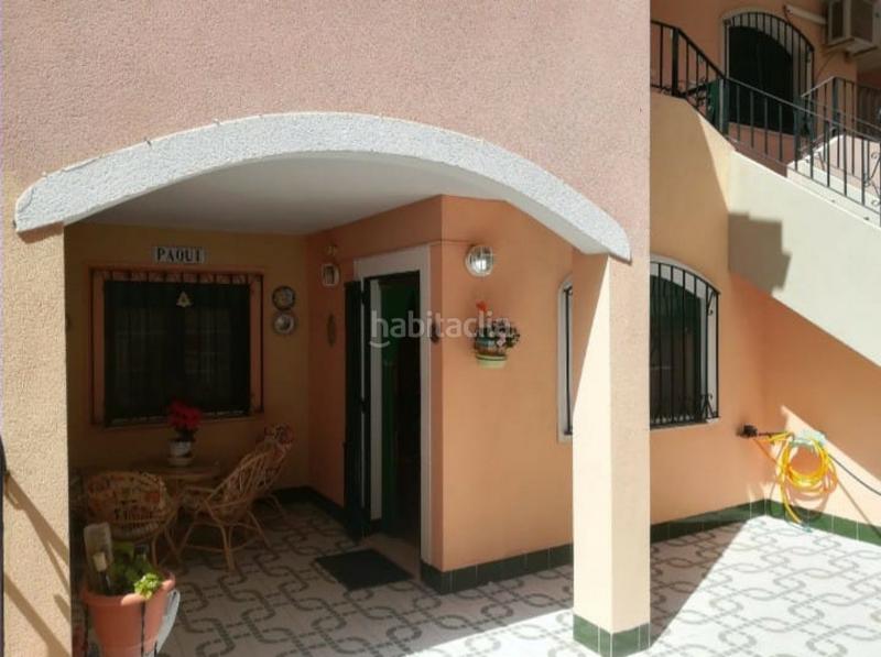Foto 51568adf-ca06-440a-a0e1-e5c6cd8e9539. Planta baja  con fachada a pasillo particular muy traquilo en Alcázares (Los)