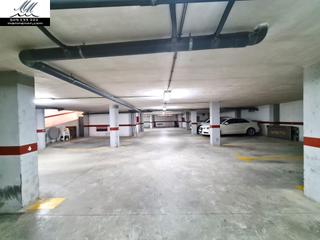 Aparcament cotxe a Los Nietos. Plaza de parking en los nietos
