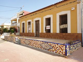 Terreny residencial  Avenida constituci�n. Terreno edificable en los nietos