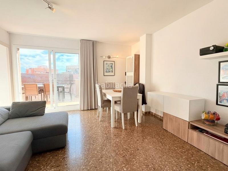 Foto 8cf305bb-9484-4f3f-8f12-2d9330d69da2. Ático céntrico y soleado ático con terraza en Centrevila Vilanova i la Geltrú