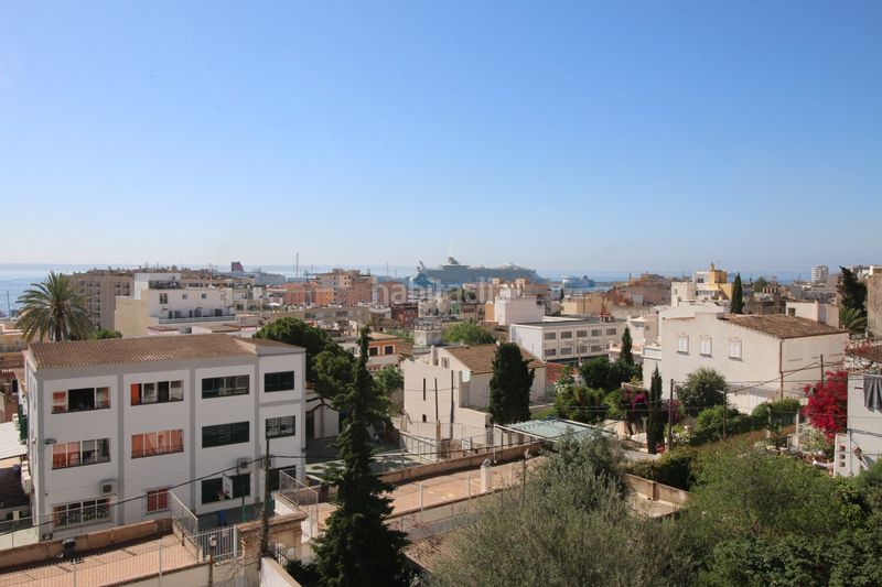 Foto efc455b6-7365-4e02-a845-df858ea11df7. Xalet amb calefacció piscina a El Terreno Palma de Mallorca