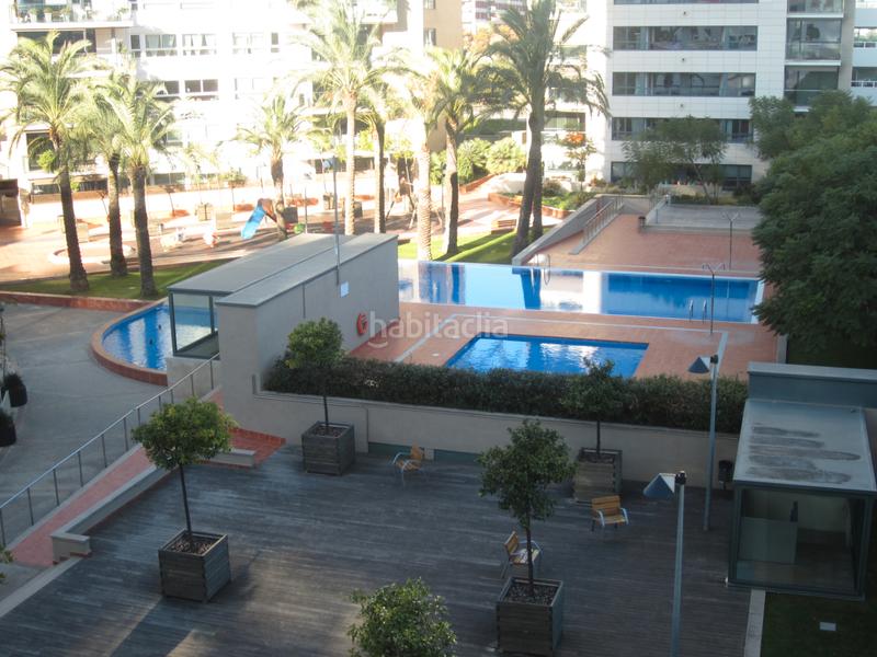 Foto 103130ad-293b-4c4c-9e05-a08dcbe56d4e. Affitto appartamento con riscaldamento parcheggio piscina in Barcelona