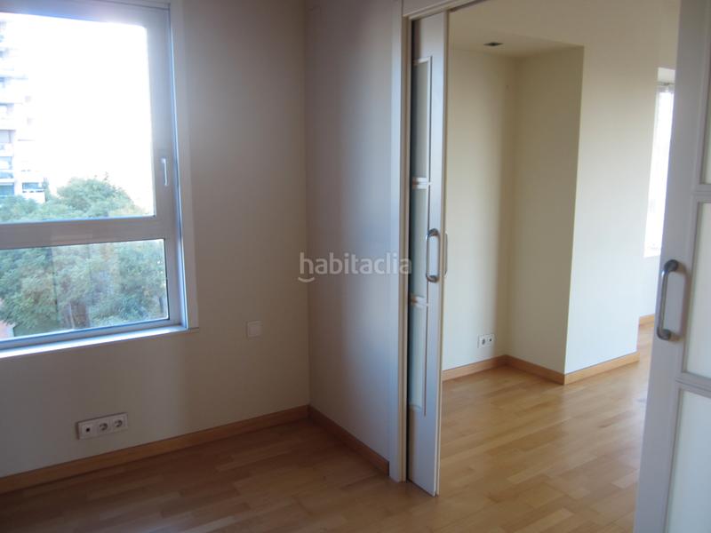 Foto 4d80a751-236d-4dc8-84a0-6f20ab41a9fa. Affitto appartamento con riscaldamento parcheggio piscina in Barcelona