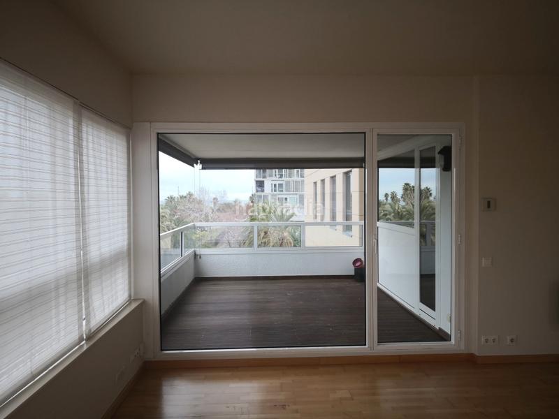 Foto f6266448-e4df-43be-a493-dd94e3662c6a. Affitto appartamento con riscaldamento parcheggio piscina in Barcelona