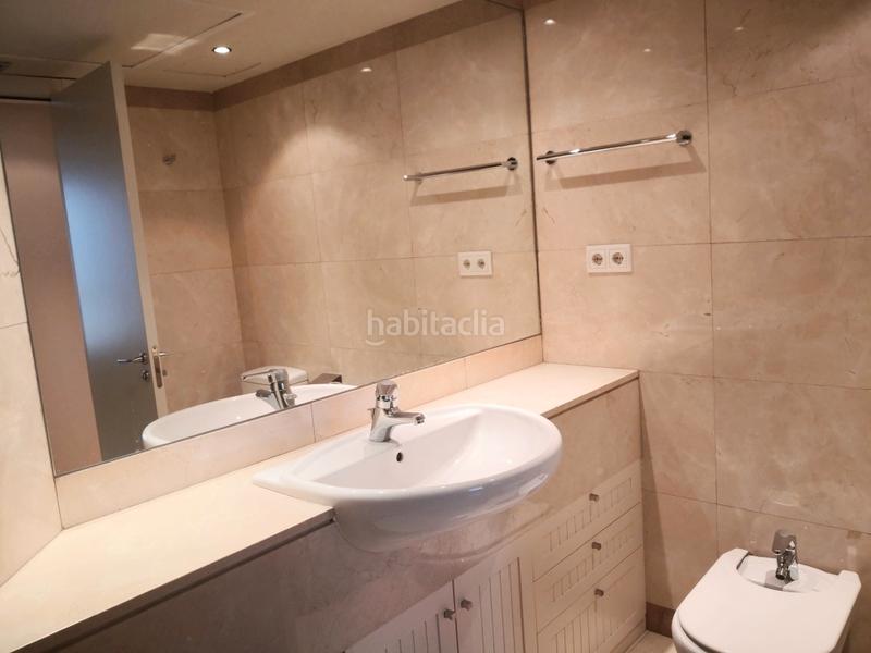 Foto 2b24445d-f3f6-4d4d-bb91-71e448840f40. Lloguer pis amb calefacció aparcament piscina a Diagonal Mar i el Front Marítim del Poblenou Barcelona