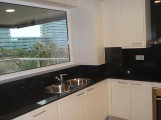 Lloguer Pis a Diagonal Mar i el Front Marítim del Poblenou. Exclusiva vivienda con gran terraza, piscina, gimnasio y pádel