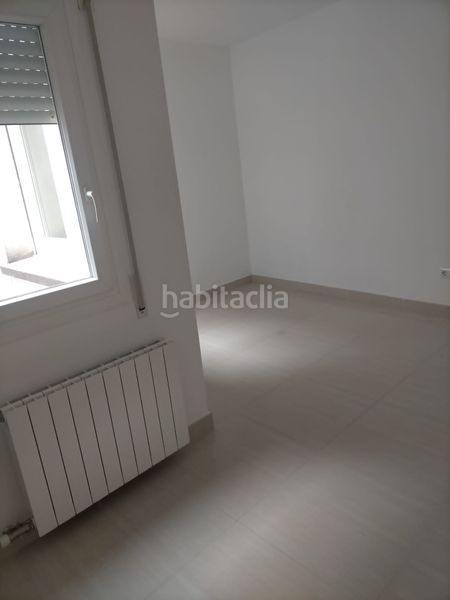 Foto d5910d33-089c-4034-a376-dac0e577c04f. Piso oportunidad se vende piso en castelló d'empúries 3 hab parking privado en Castelló d´Empúries