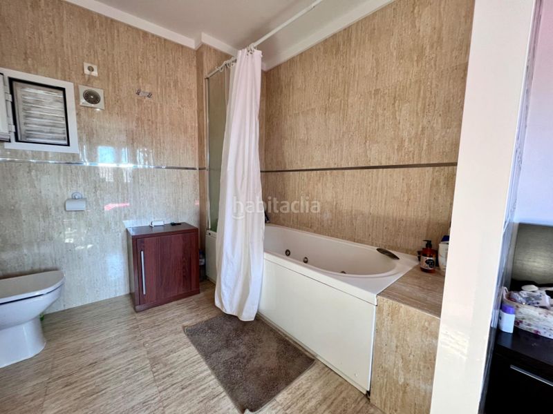 Foto d82d8923-e4f4-4fa2-ba4f-7fde7d9bd126. Casa  edificio en Campanet