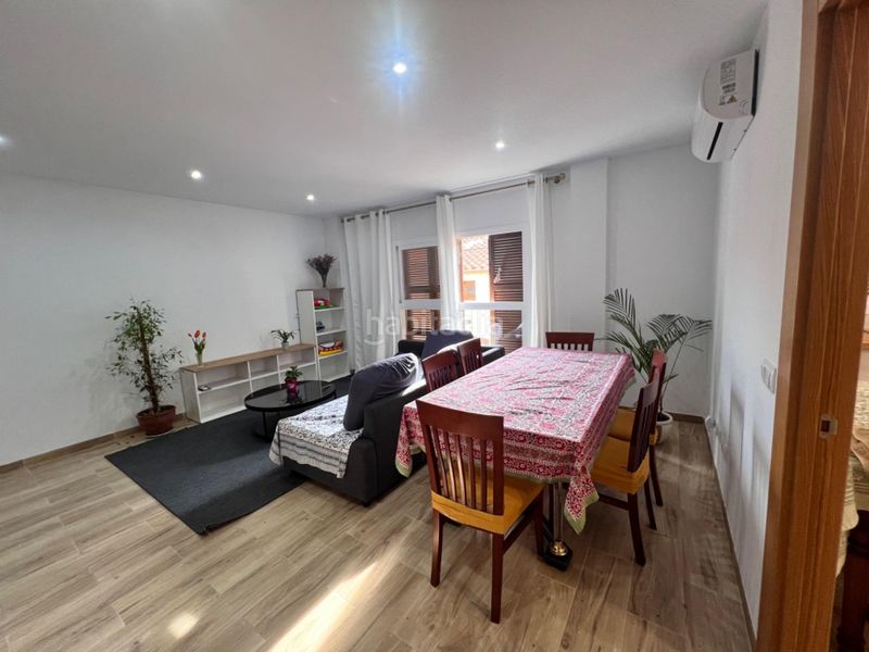 Foto ec0e40e5-2c44-4781-b09e-77d2edfd2237. Casa  edificio en Campanet
