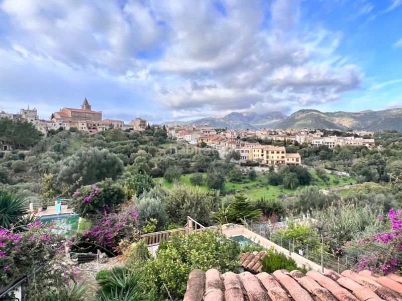 Foto eaf92a2f-1b41-4b5a-a3c4-eb5d588cbe91. Casa amb aparcament piscina a Campanet