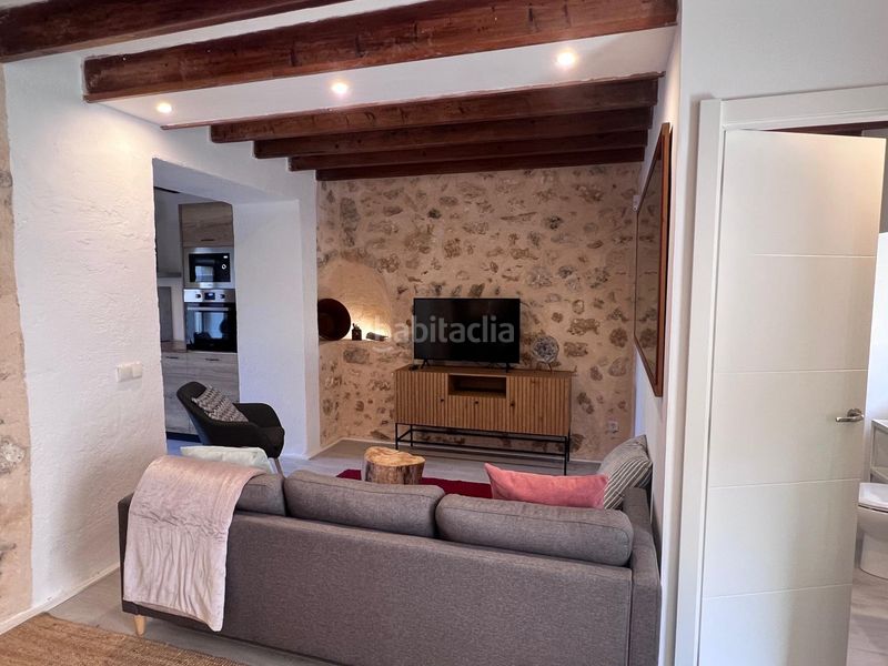 Foto d81fd918-ce50-49c8-a71a-21f1e54b8d9c. Casa amb piscina a Campanet