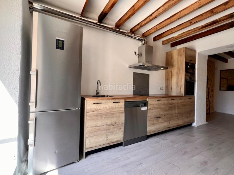 Foto e03dbfd9-6957-40e0-92ae-f7d81d66695a. Casa amb piscina a Campanet