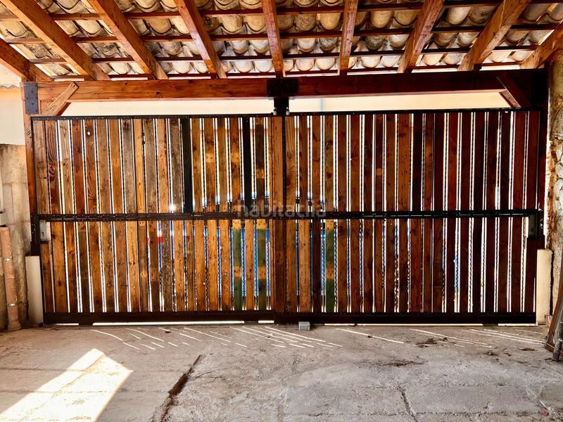 Foto f3825053-e1d8-4c73-a340-5a1821c597ed. Casa amb piscina a Campanet