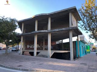 Lloguer Local Comercial a Benissa Pueblo. Gran nave para finalizar en punto estrátegico de benissa