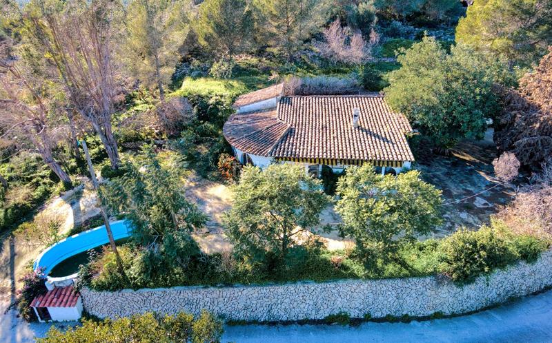 Foto dd0bd1da-a4d8-422e-9118-fc3d1078a08c. Casa amb piscina a Benissa pueblo Benissa