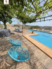 Lloguer Casa a Benissa Pueblo. Acogedora casa de campo en entorno tranquilo con piscina compart