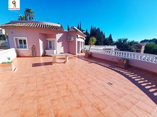 �tic en Benissa Pueblo. Estupendo �tico junto al mar listo para entrar a vivir