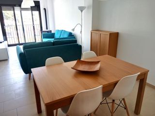 Rent Apartment in Xaló. Luminoso apartamento amueblado con parking en jalón