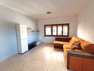 Piccolo appartamento in Benissa Pueblo. Amplio piso de 115 m2 con vistas al mar y muy cerca del centro d