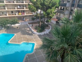 Apartament a Carles buigas 29. Apartamento esquinero de 2 habitaciones con piscina y parking a
