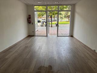 Location Local commercial à Montserrat 2. Estupendo local en el centro de salou