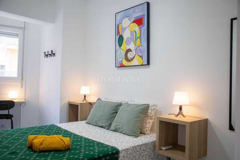Foto b5b2b8b4-9fc9-4831-9af7-4f7e0de803e4. Alquiler piso solo para estudiantes espectacular piso de 3 enormes dormitorios exteriores en Tarragona