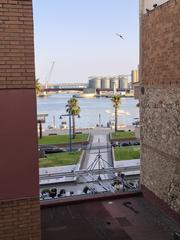 Lloguer Pis a Barris Marítims. Comodo apartamento solo estudiantes seminuevo en serrallo con vi
