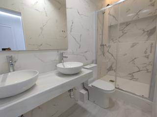 Pis  Rebolledo. Piso reformado junto al mar en tarragona  3 dorm.dobles , 2 baño