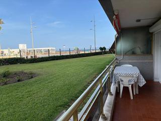 Apartamento en Pep ventura 28. Estupenda planta baja en primera playa con vistas al mar linea d