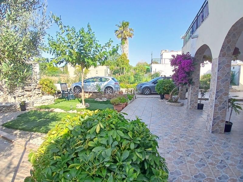 Foto f1b66f12-7e47-4943-9493-793876cf7147. Casa amb calefacció a Valls