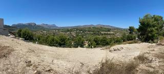 Terreny residencial a La Empedrola. Parcela con impresionantes vistas abiertas en una de las mejores