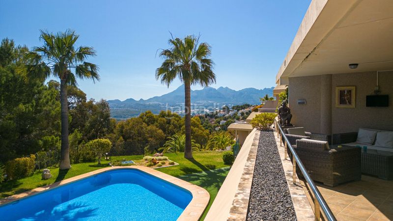 Foto bc290c24-937a-4708-ab77-935524b238f5. Pis amb piscina a Altea hills Altea