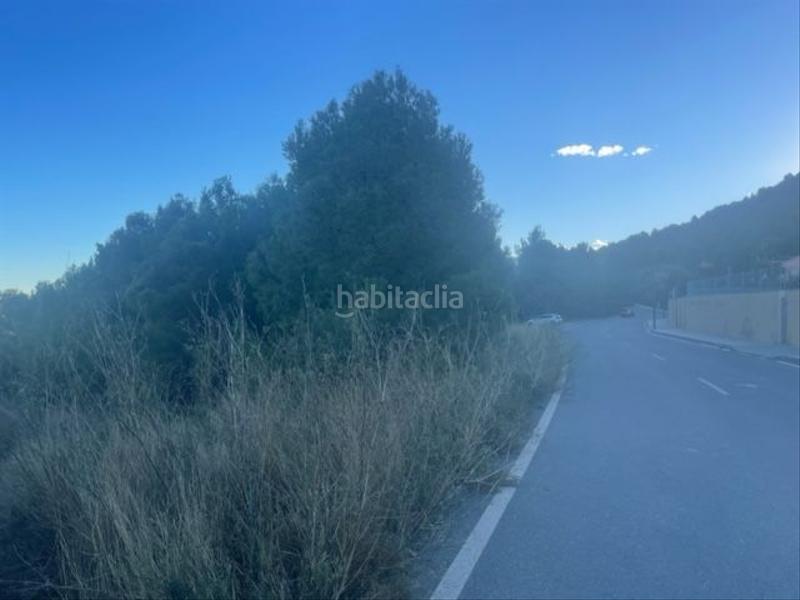 Foto b18d4c37-87ae-4369-9ed3-b8f1e1460035. Residential plot in Polop