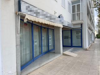 Local Comercial a L´Olla. Espacio comercial en una ubicación privilegiada a 300 m y espaci