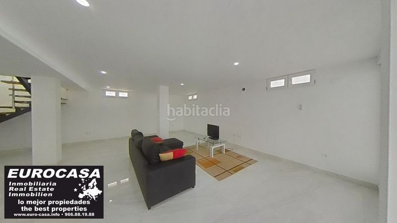 Foto 87bcbff2-32d8-45c9-b3f7-b0813bfcbe26. Casa amb piscina a Coloma Nucia (la)