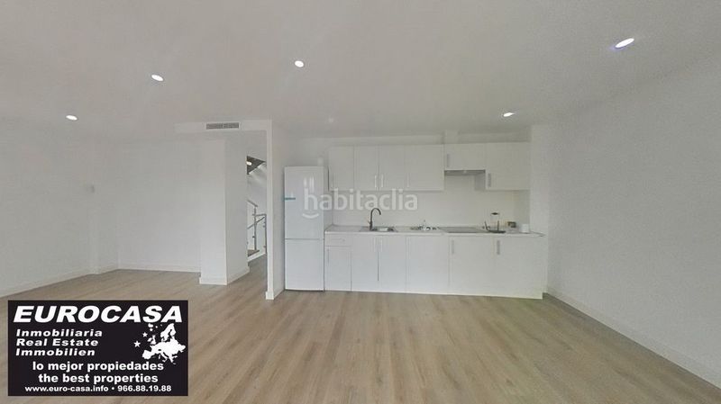 Foto 9e3e9030-4ed3-4bde-b096-272c04c4424e. Casa amb piscina a Coloma Nucia (la)
