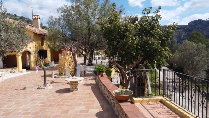 Foto 65fc6269-d577-44e6-bf9d-2f1d44bb96bc. Casa  de campo rústica en venta , con vistas espectaculares al mar en Tárbena