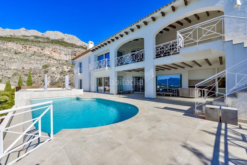 Foto 4d4e9364-d362-48d9-a006-98ae0dc0ab7b. Casa amb calefacció piscina a Altea la vella Altea