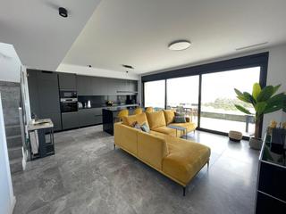 Piso en Balcón de Finestrat-Terra Marina. Ático dúplex moderno en balcón de finestrat