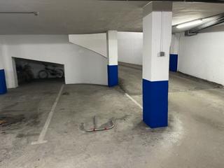 Parking voiture à Altea Ciudad. Altea plaza de garaje