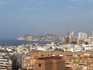 Flat en Juzgados - Plaza de Toros. Piso en benidorm playa levante con licencia turstica y parking
