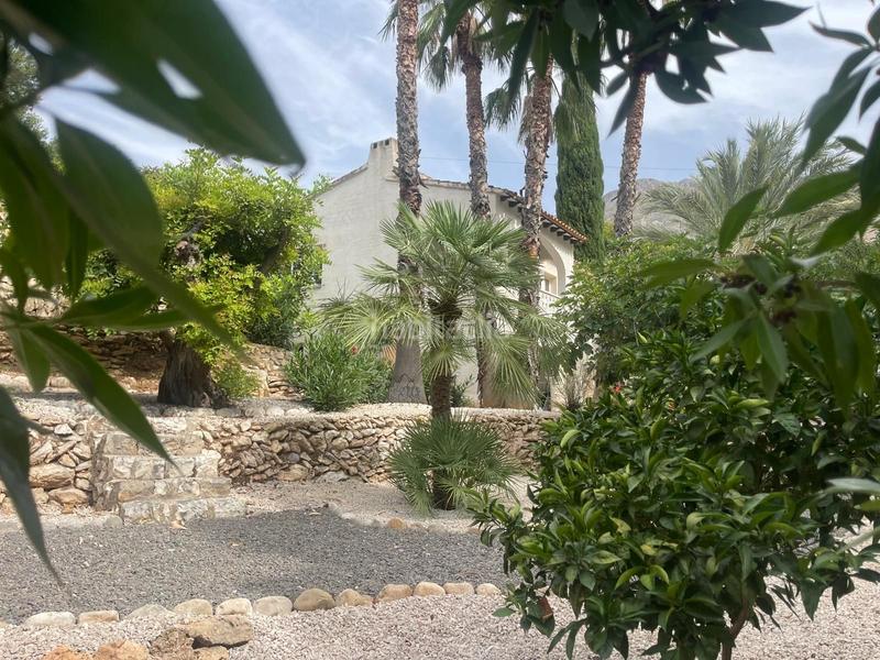 Foto afbcdda3-3462-41c3-ad4e-d9677ca63772. Alquiler casa lujosa villa reformada en alquiler una vida con estilo, tranquilidad y privacidad en Altea