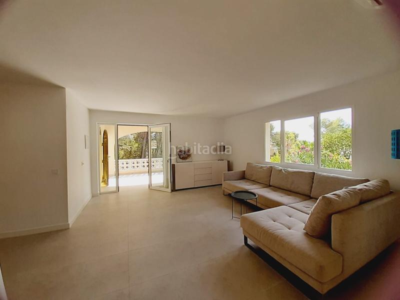 Foto d20af58e-a0e8-4010-aec7-c143a3445fbc. Alquiler casa lujosa villa reformada en alquiler una vida con estilo, tranquilidad y privacidad en Altea