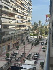 Pis a Ensanche-Diputación. Piso con ascensor en 2 planta, 2 dorm. en el centro alicante en