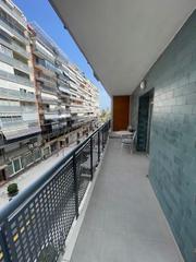 Appartement à Ensanche-Diputación. Piso con ascensor en 2 planta, 2 dorm. en el centro alicante en