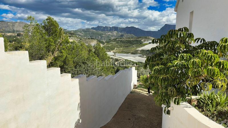 Foto f31c1d90-976a-45c9-8e75-9b79ab370313. Casa amb piscina a Callosa d´en Sarrià