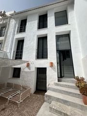 Haus in Bolulla. Vivienda en bolulla de diseño moderno y encanto mediterráneo