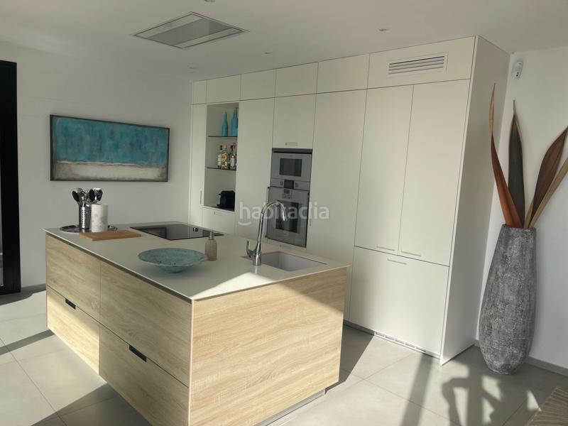 Foto 3f526ce9-45ce-44c2-bd78-8a4d0ad0843c. Casa amb calefacció piscina a La Fustera Benissa