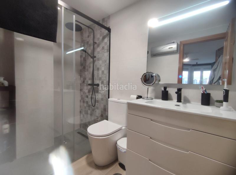 Foto 5421032d-5472-49a9-95ba-f93cefef270c. Piso hermoso piso en pleno centro en Colonia Madrid Benidorm